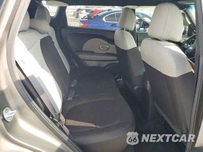 Zdjęcie 11 z 13 samochodu: 2017 KIA SOUL BASE VIN:KNDJN2A27H7464889 - miniatura