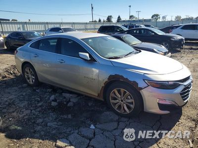 Czwarte zdjęcie samochodu z boku: 2019 CHEVROLET MALIBU LT VIN:1G1ZD5ST1KF169761 - miniatura