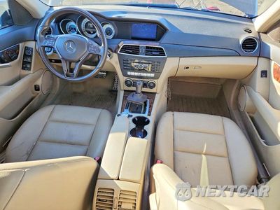 Zdjęcie 8 z 12 samochodu: 2014 MERCEDES-BENZ C 300 4MATIC VIN:WDDGF8AB6EA891849 - miniatura