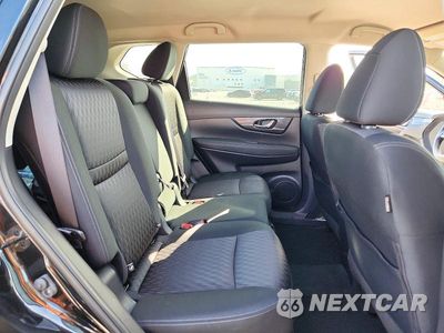 Zdjęcie 11 z 13 samochodu: 2019 NISSAN ROGUE SV VIN:KNMAT2MT9KP559729 - miniatura