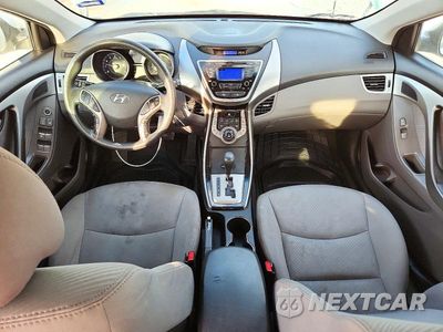 Zdjęcie 8 z 12 samochodu: 2013 HYUNDAI ELANTRA GLS VIN:5NPDH4AE9DH297404 - miniatura