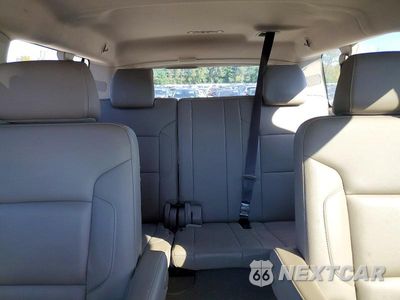 Zdjęcie 10 z 13 samochodu: 2019 CHEVROLET SUBURBAN K1500 LT VIN:1GNSKHKCXKR329450 - miniatura