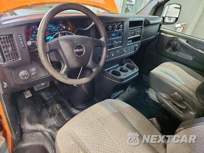 Zdjęcie 8 z 13 samochodu: 2014 GMC SAVANA G1500 VIN:1GTS8AF42E1180908 - miniatura