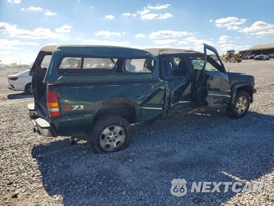 Trzecie zdjęcie samochodu z tyłu: 2002 CHEVROLET SILVERADO K1500 VIN:1GCEK19T02E127291 - miniatura