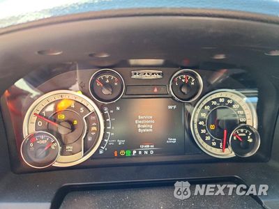 Zdjęcie 9 z 12 samochodu: 2018 RAM 2500 LARAMIE VIN:3C6UR5FL9JG419992 - miniatura