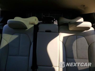 Zdjęcie 10 z 13 samochodu: 2023 VOLVO XC40 ULTIMATE VIN:YV4L12UA8P2092334 - miniatura