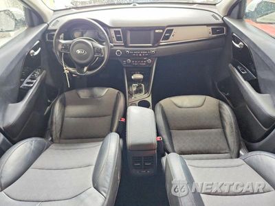 Zdjęcie 8 z 14 samochodu: 2019 KIA NIRO EX VIN:KNDCC3LCXK5232333 - miniatura