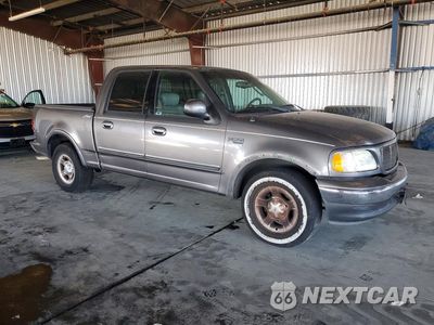 Czwarte zdjęcie samochodu z boku: 2003 FORD F150 SUPERCREW VIN:1FTRW07693KA67205 - miniatura