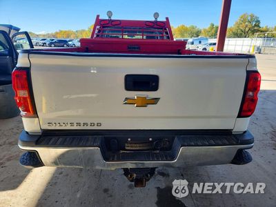 Zdjęcie 6 z 12 samochodu: 2019 CHEVROLET SILVERADO K3500 VIN:1GC4KVCY4KF164121 - miniatura