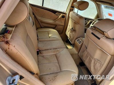 Zdjęcie 11 z 13 samochodu: 2001 MERCEDES-BENZ E 320 4MATIC VIN:WDBJH82J21X057423 - miniatura