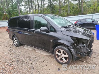 Czwarte zdjęcie samochodu z boku: 2017 MERCEDES-BENZ METRIS VIN:WD4PG2EE3H3299008 - miniatura