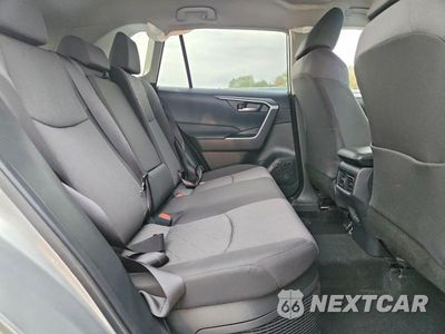 Zdjęcie 11 z 14 samochodu: 2025 TOYOTA RAV4 HYBRID XLE VIN:JTMRWRFV5SJ080096 - miniatura