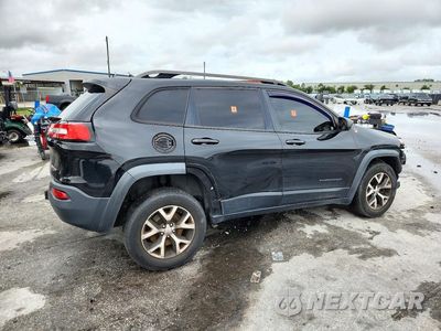 Trzecie zdjęcie samochodu z tyłu: 2015 JEEP CHEROKEE TRAILHAWK VIN:1C4PJMBS1FW520733 - miniatura