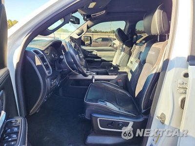 Zdjęcie 7 z 12 samochodu: 2020 RAM 1500 LARAMIE VIN:1C6SRFJT3LN104619 - miniatura