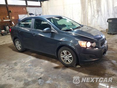 Czwarte zdjęcie samochodu z boku: 2014 CHEVROLET SONIC LT VIN:1G1JC5SH3E4129158 - miniatura