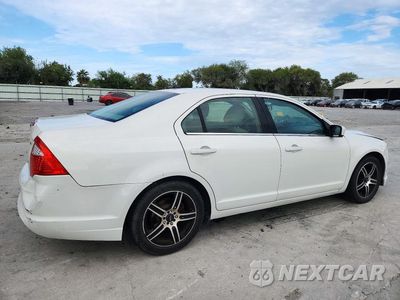 Trzecie zdjęcie samochodu z tyłu: 2010 FORD FUSION SE VIN:3FAHP0HAXAR307503 - miniatura