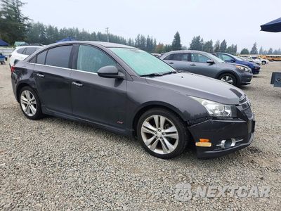 Czwarte zdjęcie samochodu z boku: 2014 CHEVROLET CRUZE LTZ VIN:1G1PG5SB6E7389658 - miniatura