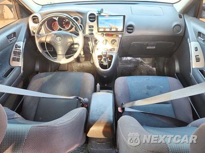 Zdjęcie 8 z 12 samochodu: 2005 TOYOTA COROLLA MATRIX XRS VIN:2T1KY32E15C467193 - miniatura