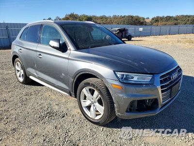 Czwarte zdjęcie samochodu z boku: 2018 AUDI Q5 PREMIUM VIN:WA1ANAFY3J2208866 - miniatura
