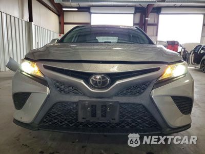 Piąte zdjęcie samochodu w środku: 2019 TOYOTA CAMRY SE VIN:4T1B11HK5KU815769 - miniatura