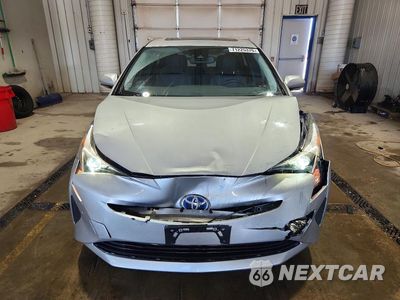 Piąte zdjęcie samochodu w środku: 2016 TOYOTA PRIUS FOUR VIN:JTDKARFU0G3527422 - miniatura