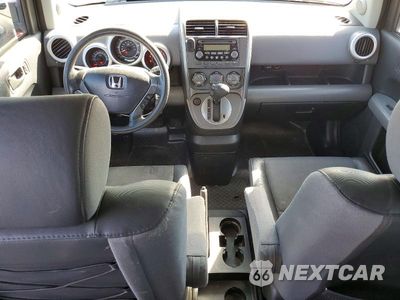 Zdjęcie 8 z 13 samochodu: 2005 HONDA ELEMENT EX VIN:5J6YH18635L004926 - miniatura