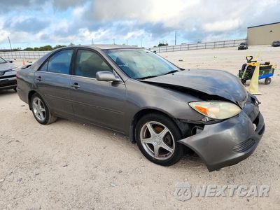 Czwarte zdjęcie samochodu z boku: 2003 TOYOTA CAMRY LE VIN:4T1BE32K13U671311 - miniatura