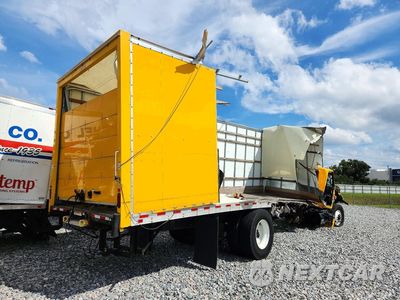 Trzecie zdjęcie samochodu z tyłu: 2024 INTERNATIONAL MV607 BOX TRUCK VIN:3HAEUMML7RL767510 - miniatura