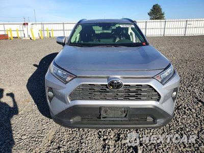Piąte zdjęcie samochodu w środku: 2019 TOYOTA RAV4 XLE PREMIUM VIN:JTMA1RFVXKD503703 - miniatura