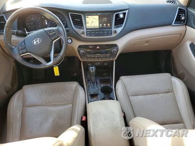 Zdjęcie 8 z 12 samochodu: 2016 HYUNDAI TUCSON LIMITED VIN:KM8J3CA22GU070434 - miniatura