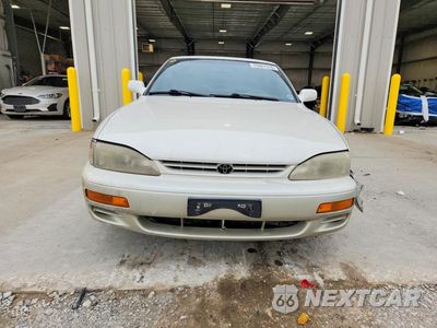 Piąte zdjęcie samochodu w środku: 1996 TOYOTA CAMRY LE V6 VIN:JT2BF12K6T0147139 - miniatura