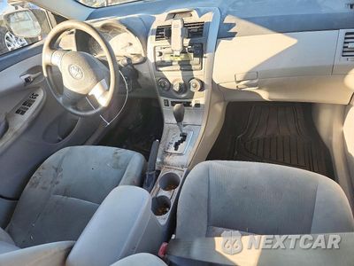 Zdjęcie 8 z 12 samochodu: 2012 TOYOTA COROLLA LE VIN:2T1BU4EE3CC870750 - miniatura