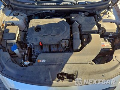 Zdjęcie 11 z 12 samochodu: 2015 HYUNDAI SONATA SPORT VIN:5NPE34AF0FH041666 - miniatura