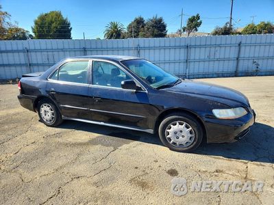 Czwarte zdjęcie samochodu z boku: 2001 HONDA ACCORD LX VIN:JHMCG66541C014674 - miniatura