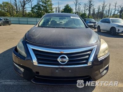 Piąte zdjęcie samochodu w środku: 2014 NISSAN ALTIMA 2.5 S VIN:1N4AL3AP3EN388267 - miniatura