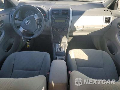 Zdjęcie 8 z 12 samochodu: 2010 TOYOTA COROLLA LE VIN:1NXBU4EE2AZ184176 - miniatura