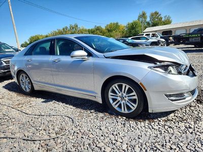 Czwarte zdjęcie samochodu z boku: 2015 LINCOLN MKZ HYBRID VIN:3LN6L2LU4FR628692 - miniatura