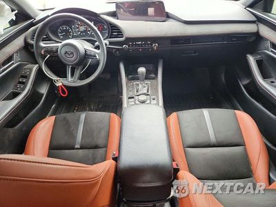 Zdjęcie 8 z 12 samochodu: 2024 MAZDA 3 CARBON TURBO VIN:JM1BPBYYXR1706247 - miniatura