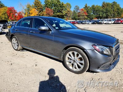 Czwarte zdjęcie samochodu z boku: 2019 MERCEDES-BENZ E 300 4MATIC VIN:WDDZF4KB4KA566287 - miniatura