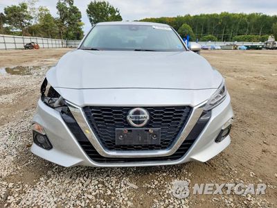Piąte zdjęcie samochodu w środku: 2019 NISSAN ALTIMA SL VIN:1N4BL4EV8KC191735 - miniatura
