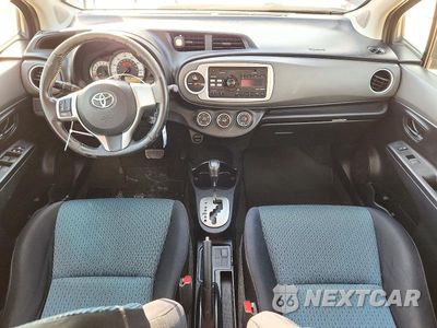 Zdjęcie 8 z 13 samochodu: 2012 TOYOTA YARIS 5-DOOR SE VIN:JTDKTUD36CD533186 - miniatura