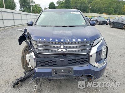 Piąte zdjęcie samochodu w środku: 2023 MITSUBISHI OUTLANDER SE VIN:JA4J4UA8XPZ060811 - miniatura