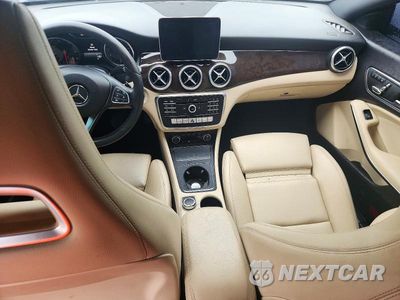 Zdjęcie 8 z 12 samochodu: 2018 MERCEDES-BENZ CLA 250 VIN:WDDSJ4EB3JN686519 - miniatura