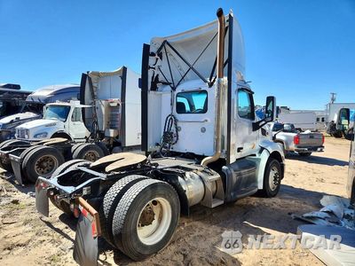 Trzecie zdjęcie samochodu z tyłu: 2019 PETERBILT 579 SEMI TRUCK VIN:1XPBA48X6KD622207 - miniatura