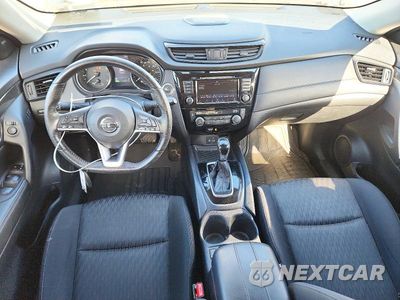 Zdjęcie 8 z 13 samochodu: 2018 NISSAN ROGUE SV VIN:JN8AT2MV5JW301881 - miniatura