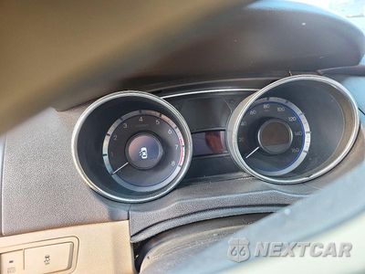 Zdjęcie 9 z 12 samochodu: 2014 HYUNDAI SONATA GLS VIN:5NPEB4ACXEH926612 - miniatura