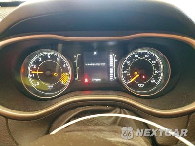 Zdjęcie 9 z 13 samochodu: 2014 JEEP CHEROKEE LATITUDE VIN:1C4PJMCS0EW244350 - miniatura