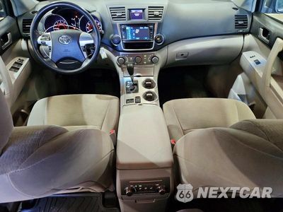 Zdjęcie 8 z 13 samochodu: 2013 TOYOTA HIGHLANDER PLUS VIN:5TDBK3EH4DS253831 - miniatura