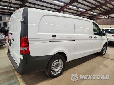 Trzecie zdjęcie samochodu z tyłu: 2022 MERCEDES-BENZ METRIS VIN:W1YV0CEYXN4203222 - miniatura
