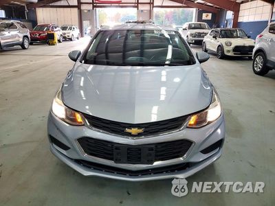 Piąte zdjęcie samochodu w środku: 2017 CHEVROLET CRUZE LS VIN:1G1BC5SM0H7166754 - miniatura